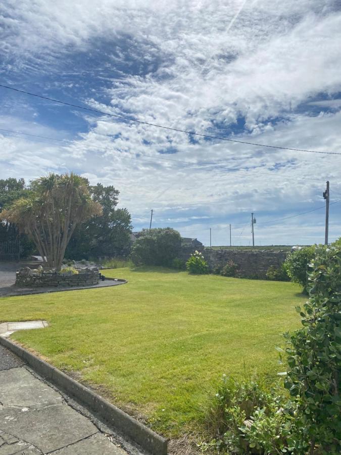 Quilty Clonmore Lodge B&B מראה חיצוני תמונה