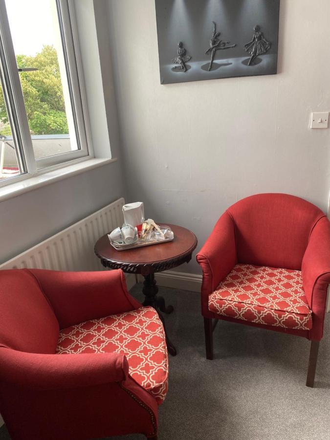 Quilty Clonmore Lodge B&B מראה חיצוני תמונה