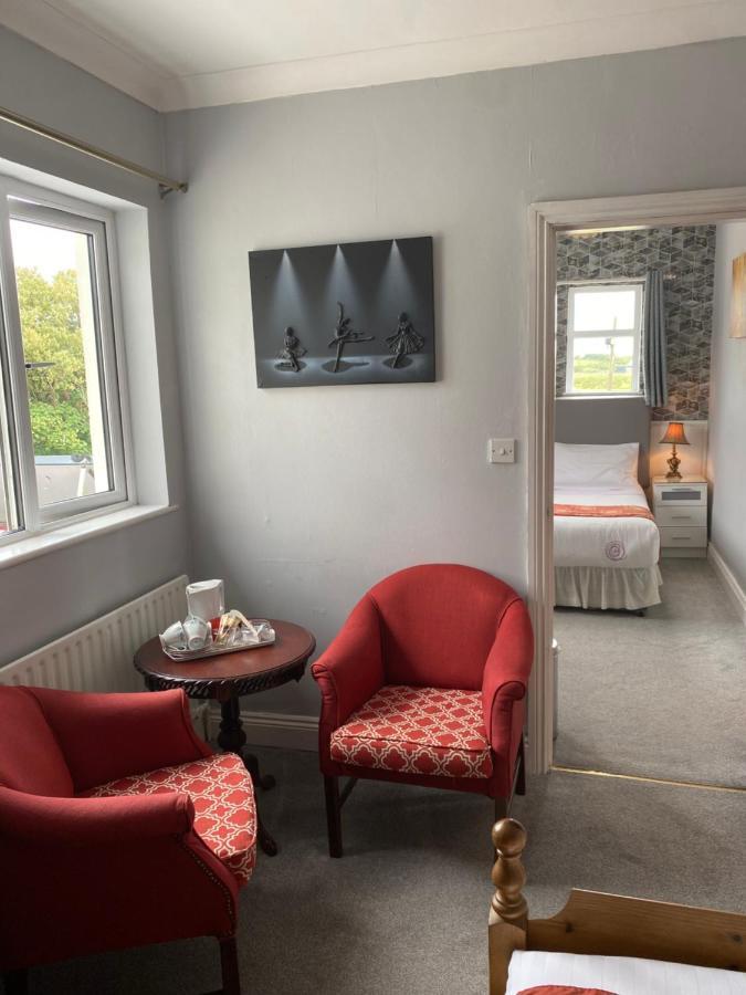Quilty Clonmore Lodge B&B מראה חיצוני תמונה