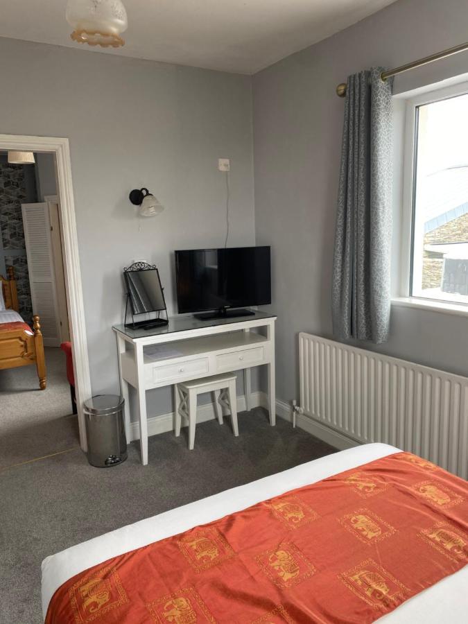 Quilty Clonmore Lodge B&B מראה חיצוני תמונה