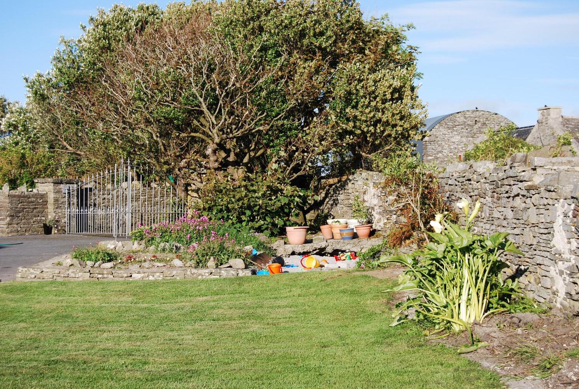 Quilty Clonmore Lodge B&B מראה חיצוני תמונה