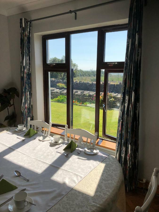 Quilty Clonmore Lodge B&B מראה חיצוני תמונה