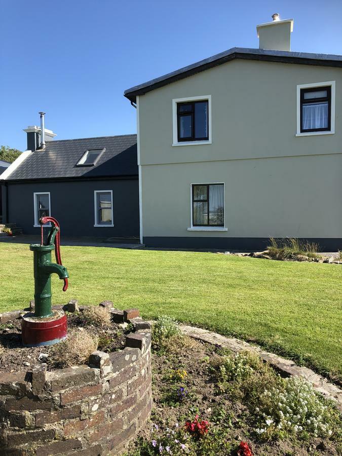 Quilty Clonmore Lodge B&B מראה חיצוני תמונה