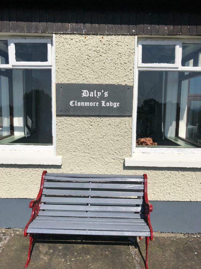 Quilty Clonmore Lodge B&B מראה חיצוני תמונה
